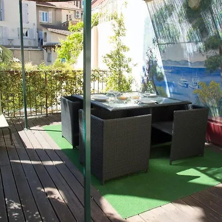 Alc - A523 - 4 Min Palais And Beaches